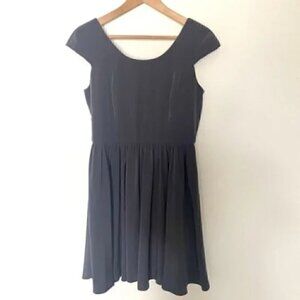 Banana Republic Gray A-Line Cocktail Formal Dress Cap Sleeve - Size 2